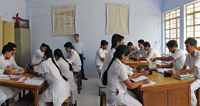 दिल्ली के सरकारी स्कूलों में बनेंगे 500 स्टैंडर्ड क्लब दिल्ली के सरकारी स्कूलों में बनेंगे 500 स्टैंडर्ड क्लब